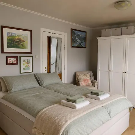 Apartament 2-bedroom Sea View *