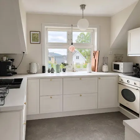 2-bedroom Sea View * Volda